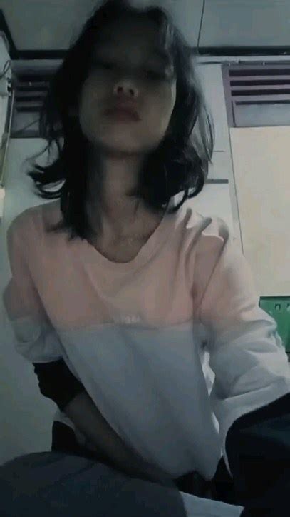 @simontok.