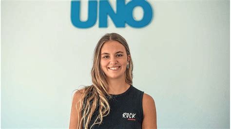 Oliviasantoro.